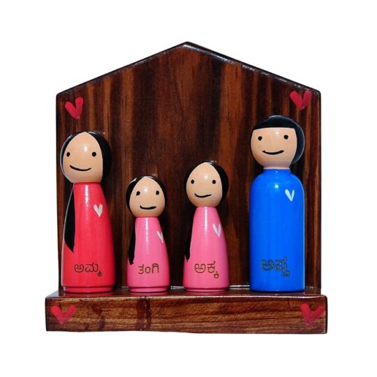 Wooden Family Doll Set – 4G